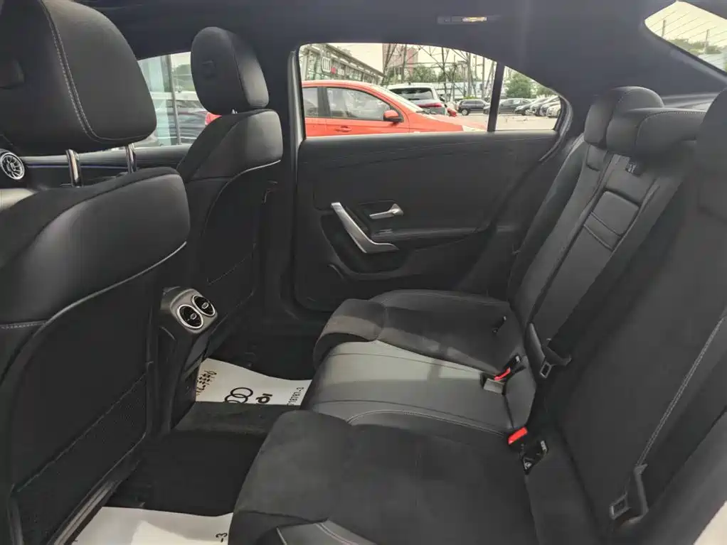 Mercedes-Benz A-Class 2022 A 200 L Sport Sedan Style фото 5