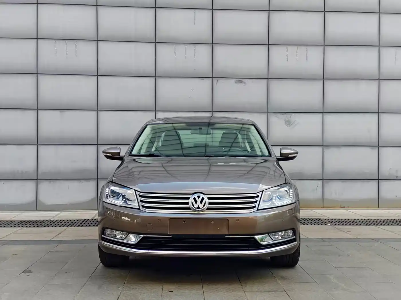 Volkswagen Magotan 2015 1.8TSI Luxury фото 2