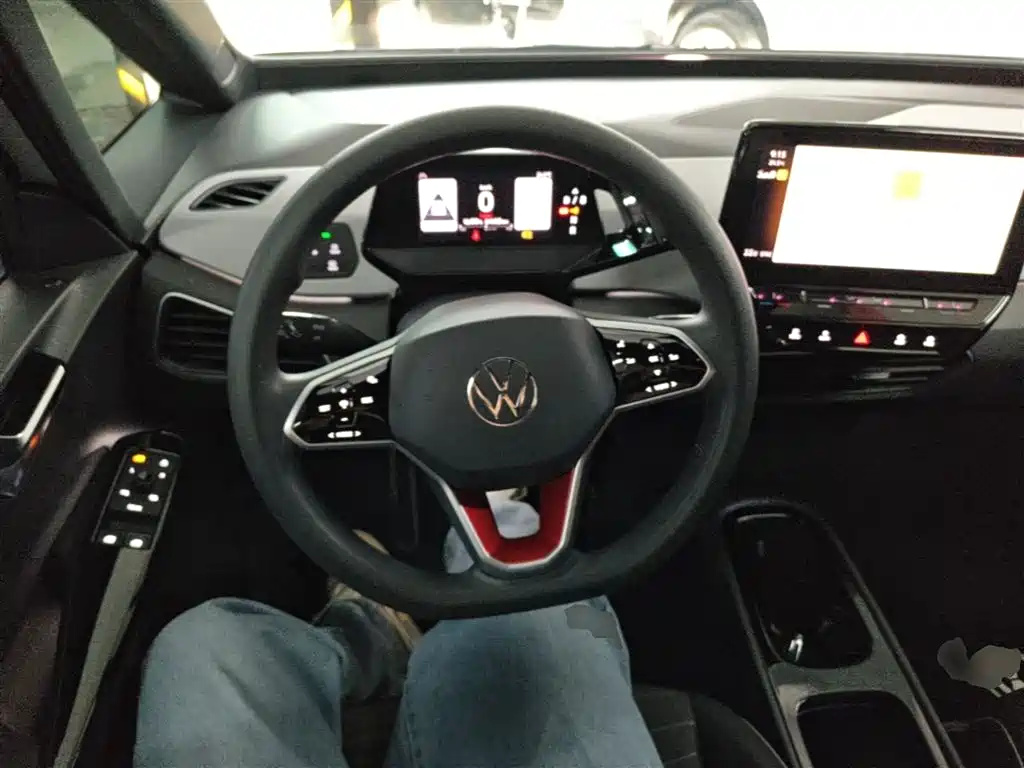 Volkswagen ID.3 2023 Pure Smart Edition фото 10