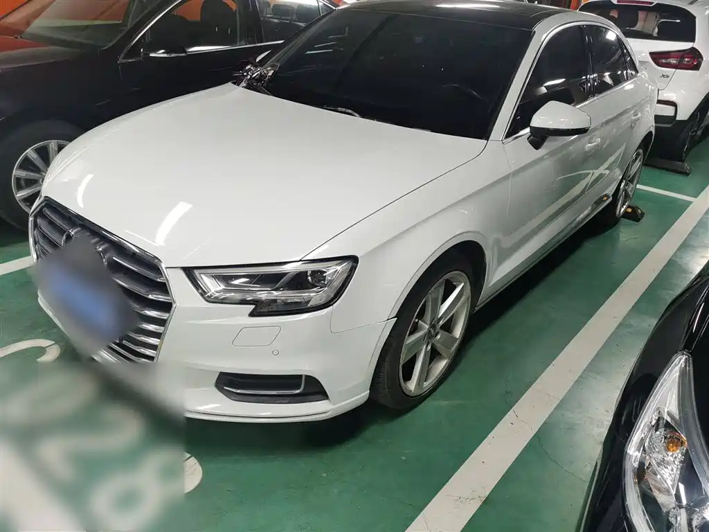 Audi A3 2018 30th Anniversary Limousine 35 TFSI Style фото 16