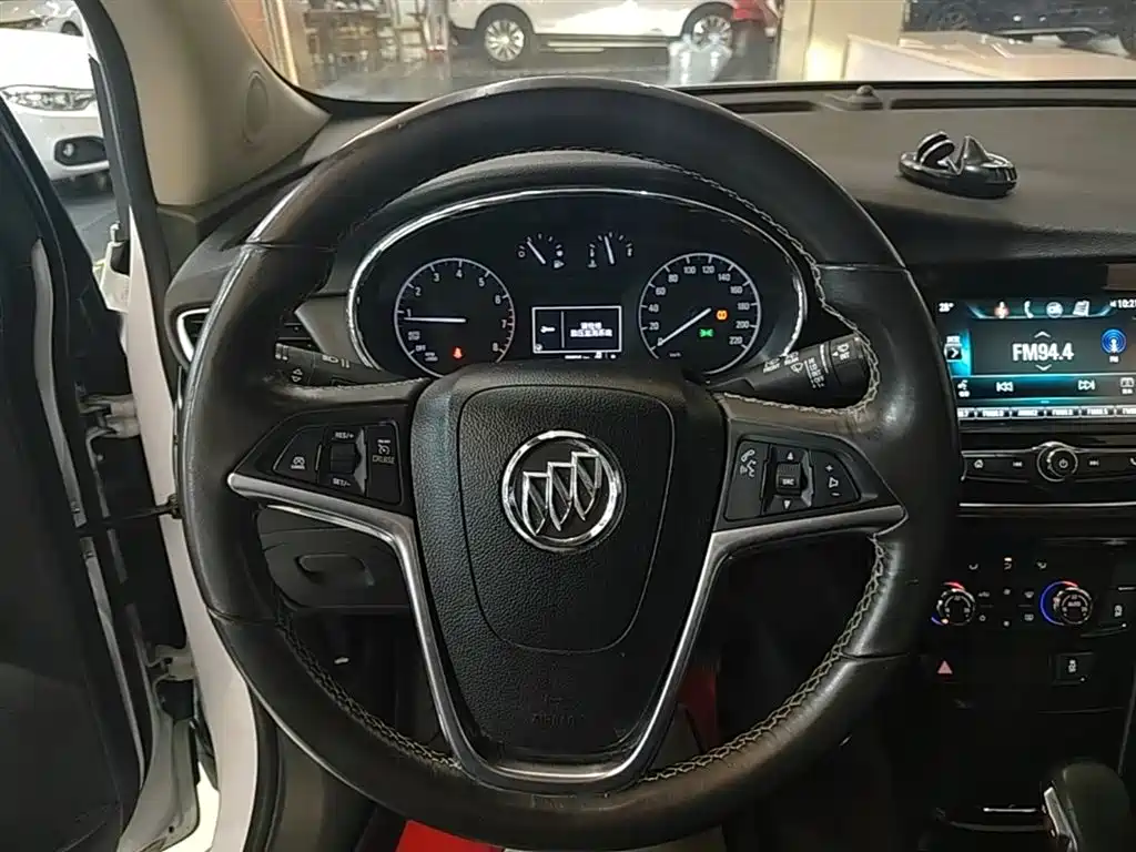 Buick Encore 2016 18T Automatic 2WD Urban Elite фото 11
