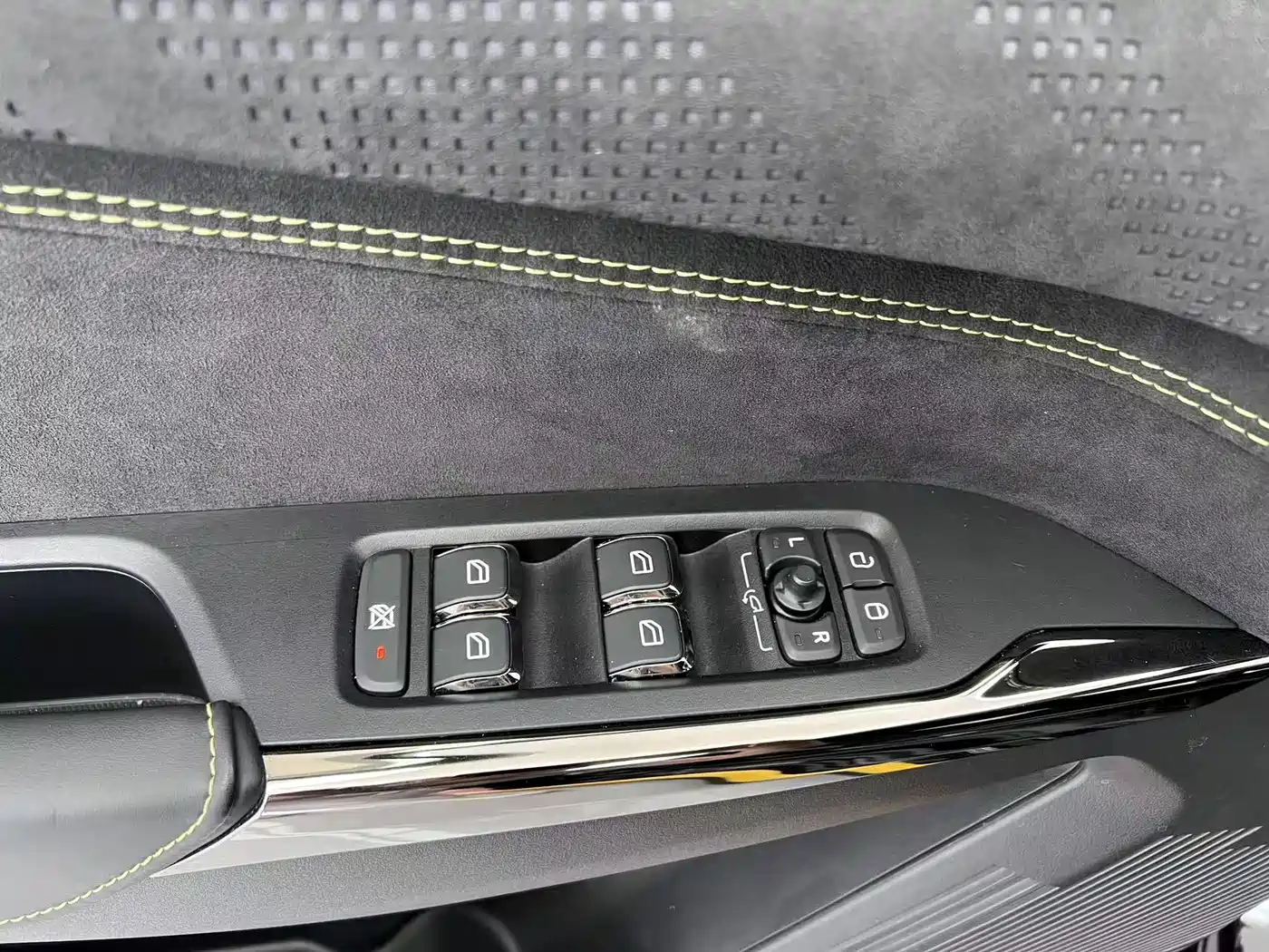 Lynk & Co 03 2022 03+ 2.0TD Auto Performance Package фото 14
