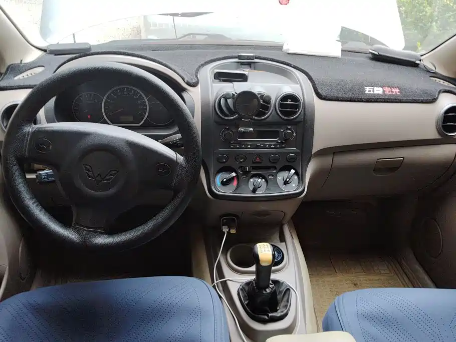 Wuling Motors Wuling Hongguang 2013 2013 1.5L Standard
