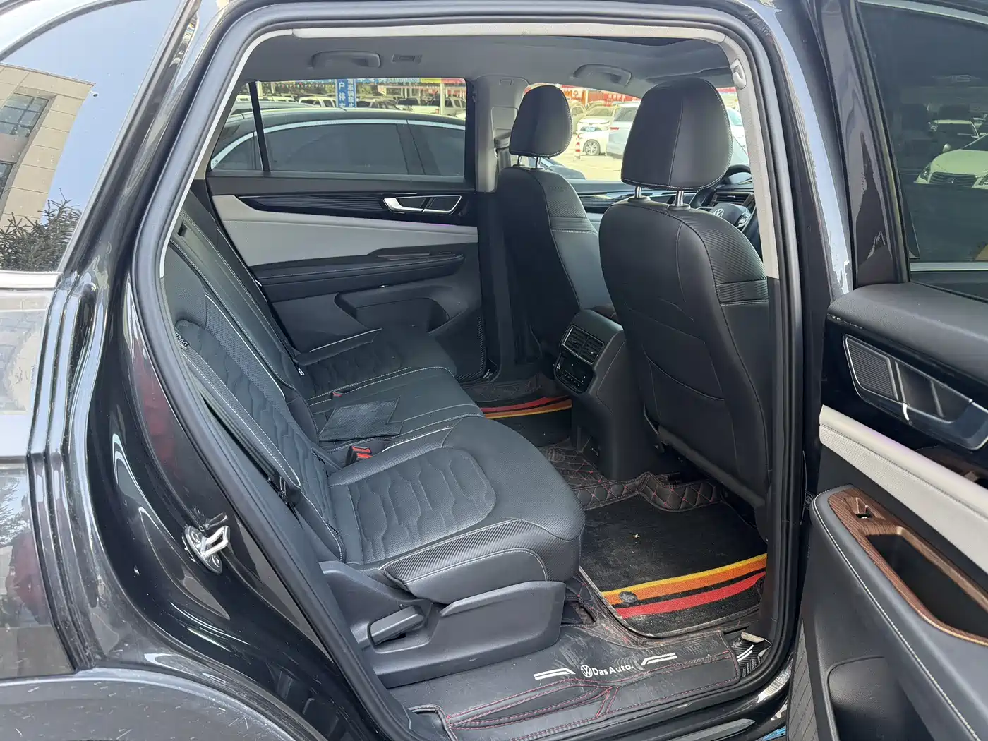 Volkswagen Teramont 2022 Teramont X 530 V6 4MOTION Premium Luxury фото 5