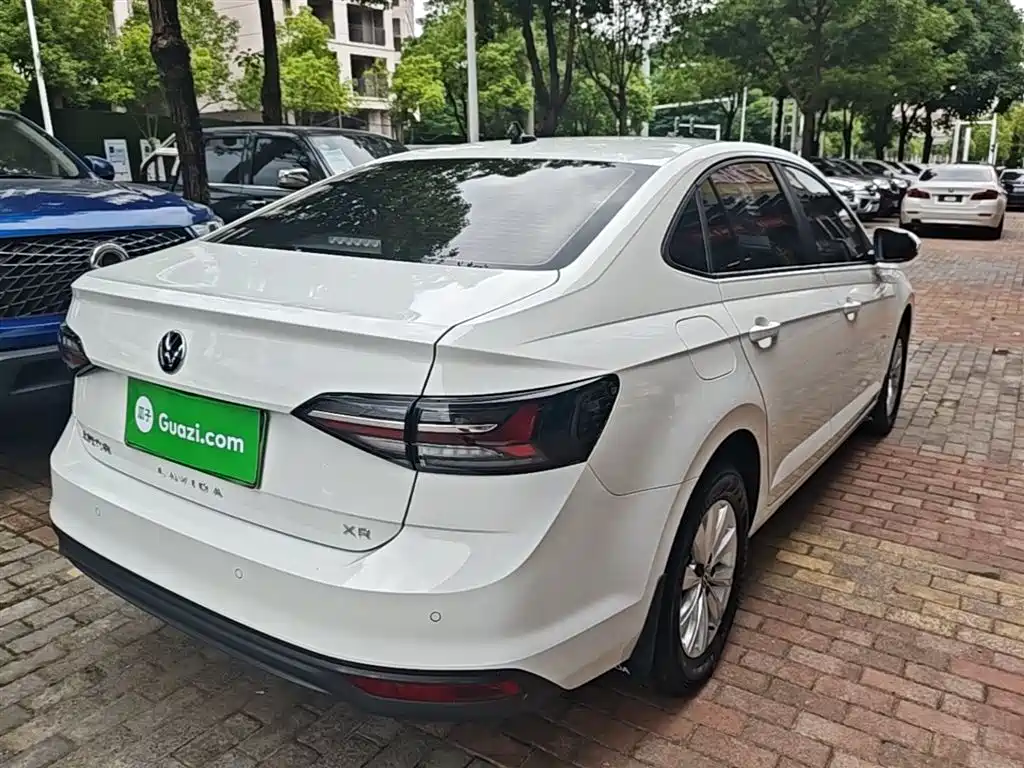 Volkswagen Lavida 2023 New Sharp 1.5L Auto Premium Edition фото 7