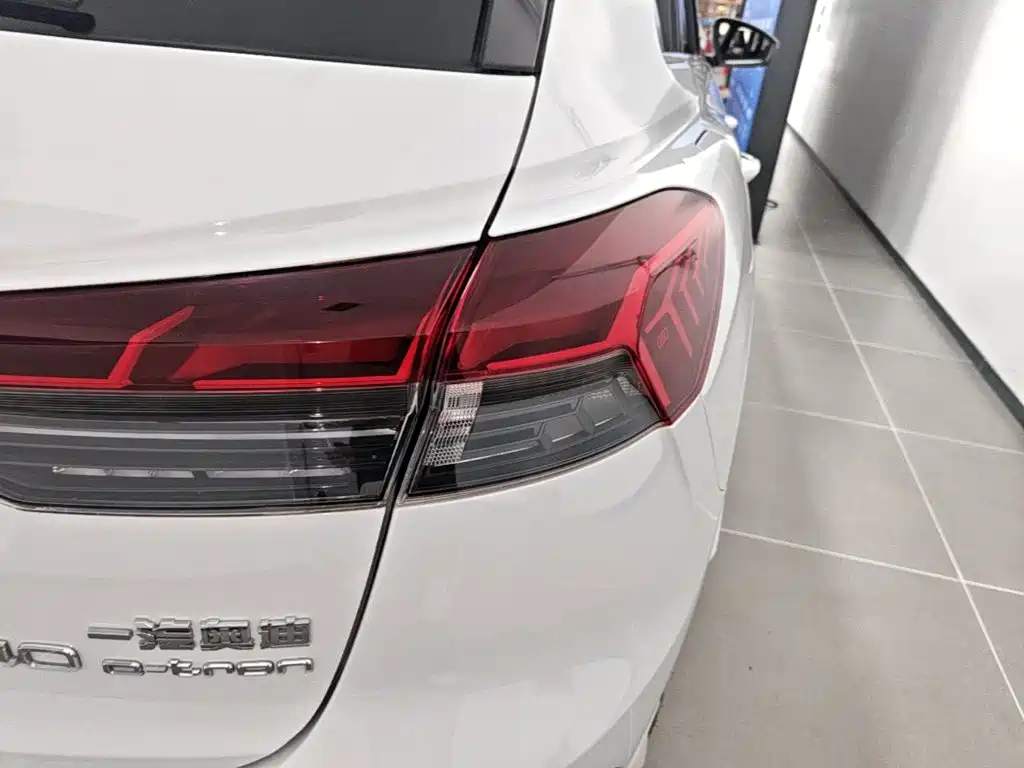 Audi Q4 e-tron 2024 2023 40 e-tron Innovation Edition