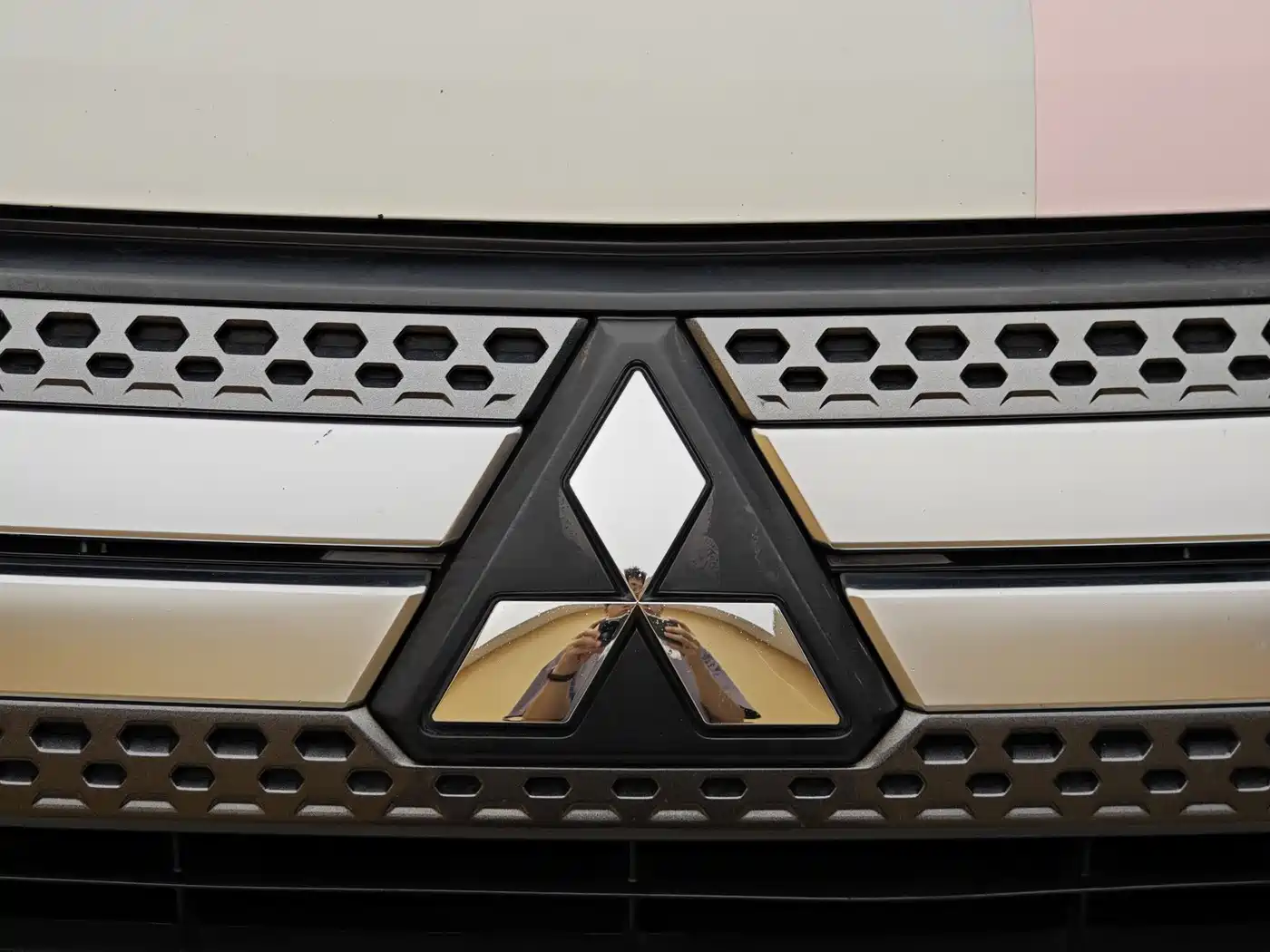 Mitsubishi Outlander 2019 2.0L 2WD Enjoy 5-Seater China VI фото 3