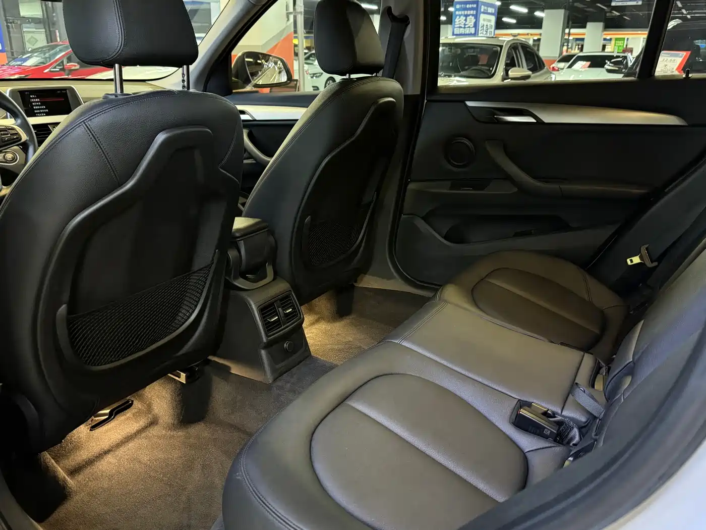 BMW X1 2018 sDrive20Li Leading Model фото 10
