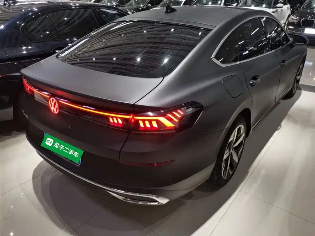 VOLKSWAGEN LINGDU