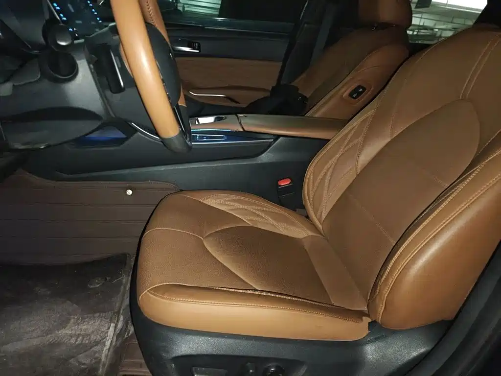 Toyota Avalon 2020 2019 2.5L Touring Premium Edition China VI