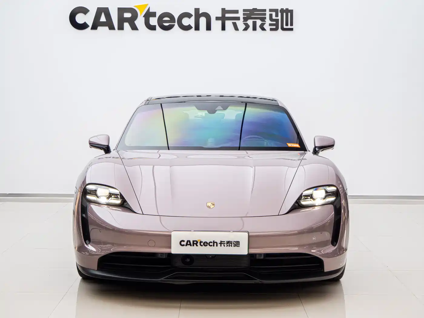 Porsche Taycan 2020 Taycan фото 2