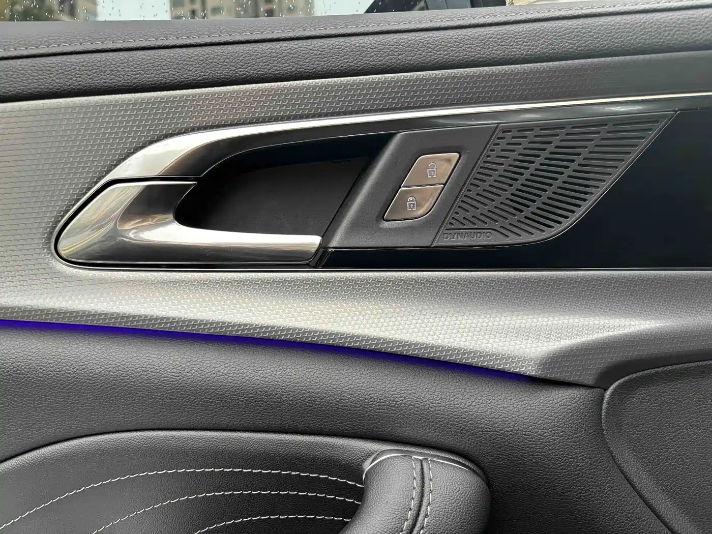 Hongqi H5 2024 2.0T Automatic Smart Connect Flag Smooth Edition фото 13