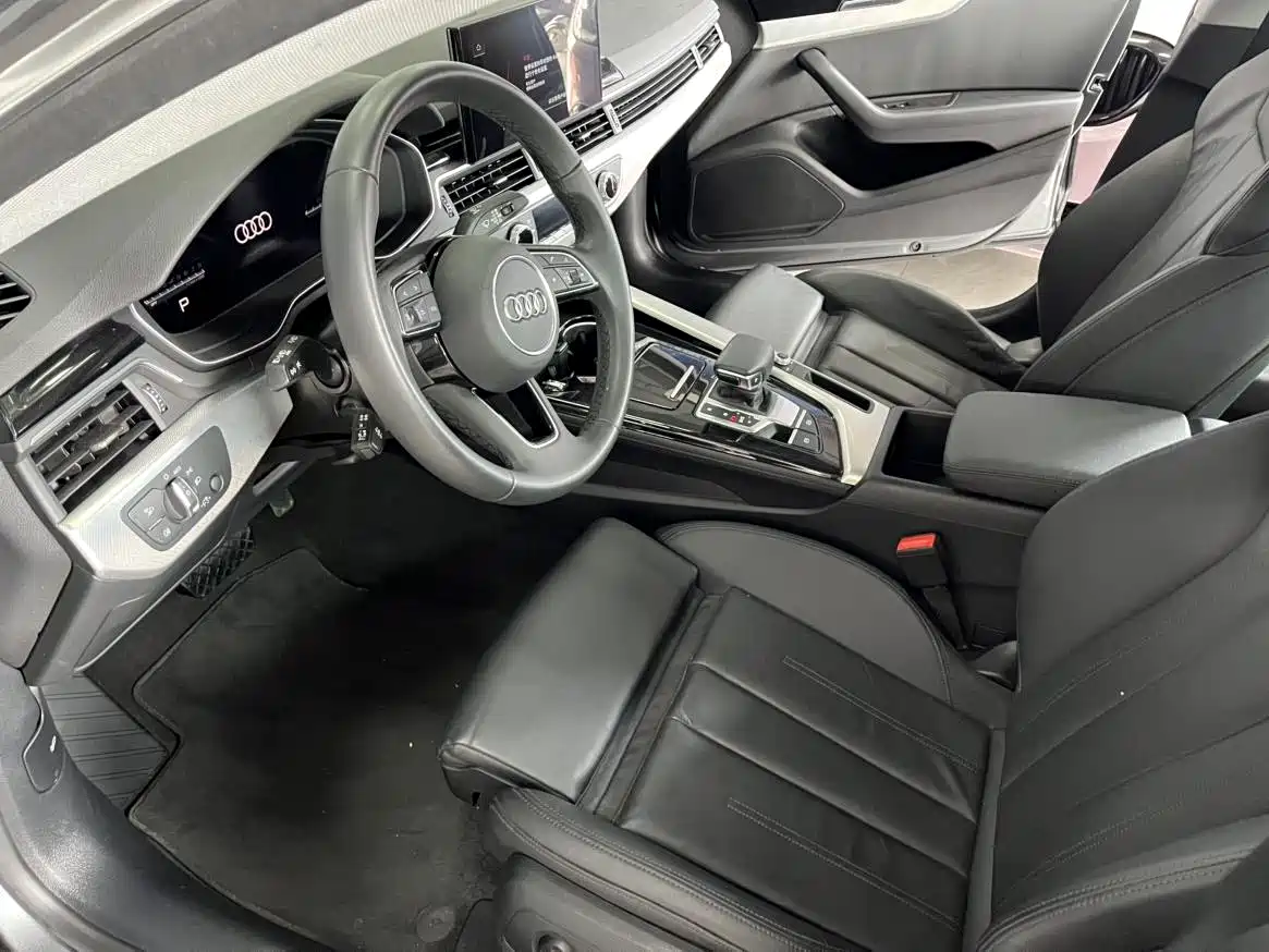 Audi A5 (Import) 2024 Sportback 40 TFSI Fashion Dynamic фото 4