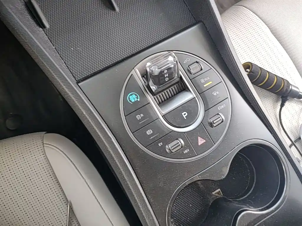 BYD Hai Bao 05 DM-i 2025 DM-i Smart Drive Edition 55KM Luxury фото 14