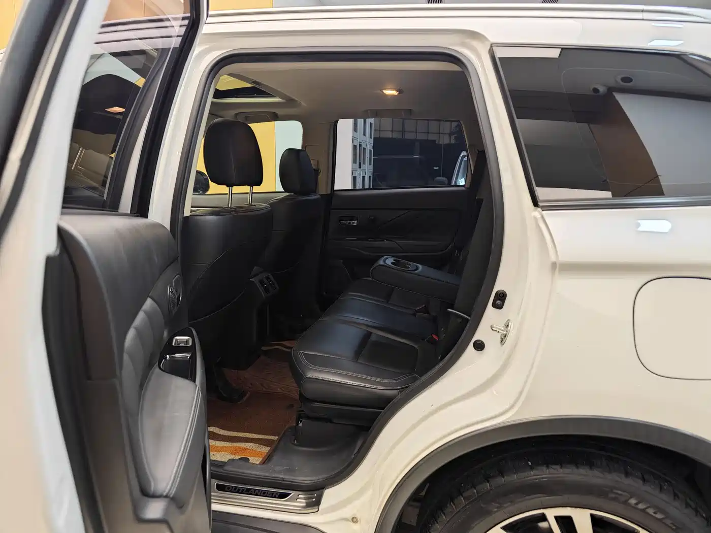 Mitsubishi Outlander 2019 2.0L 2WD Enjoy 5-Seater China VI фото 22