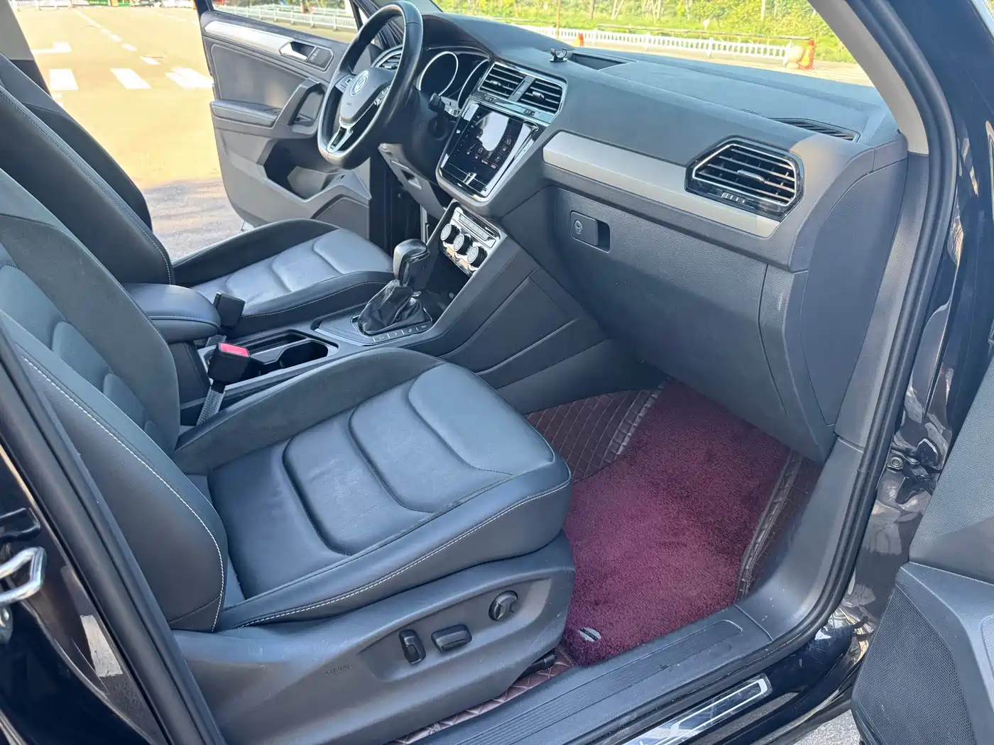 Volkswagen Tiguan L 2019 Facelift 330TSI Auto 2WD Smart Luxury China VI фото 13