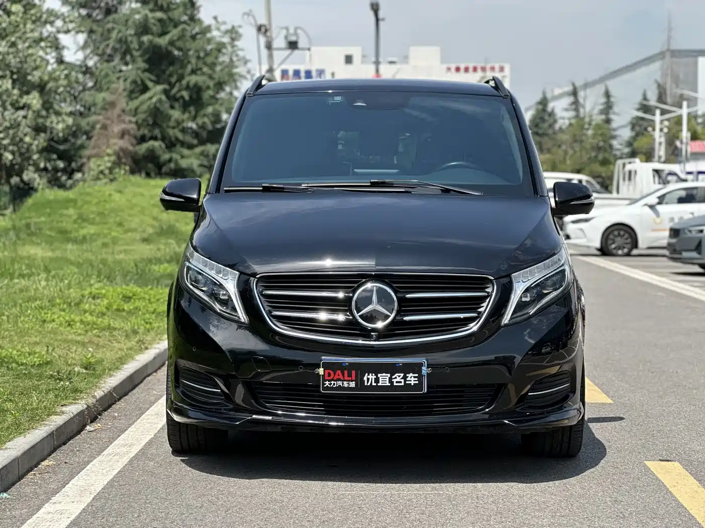 Mercedes-Benz V-Class 2018 V 260 Premium Edition China VI фото 2