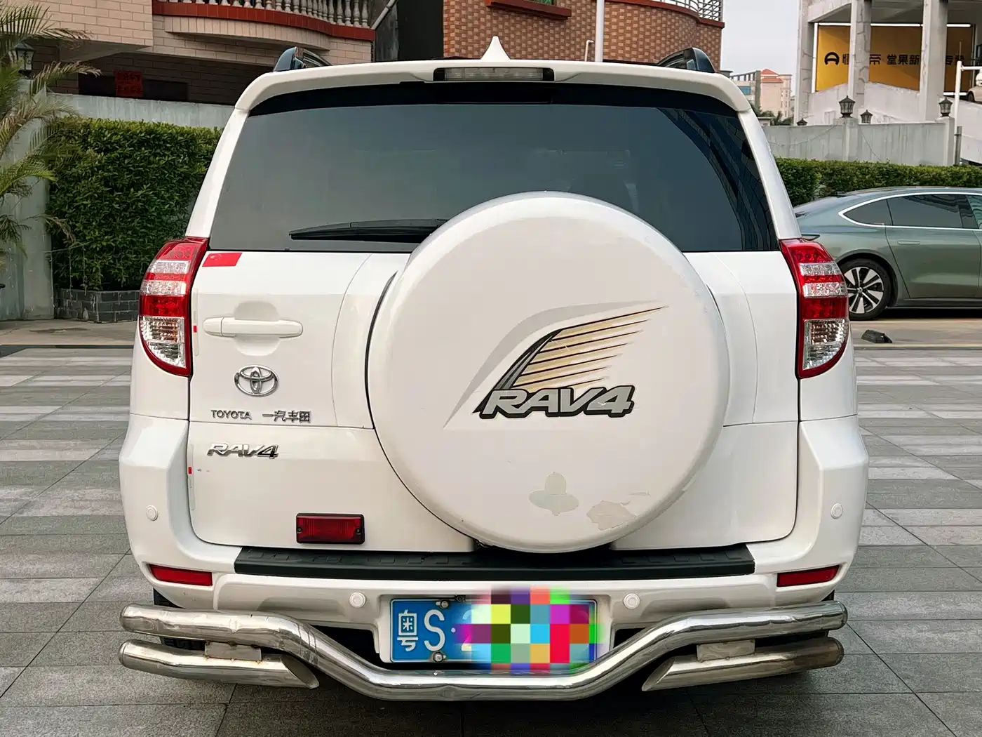 Toyota RAV4 Rongfang 2011 2.0L Automatic Luxury Edition фото 5