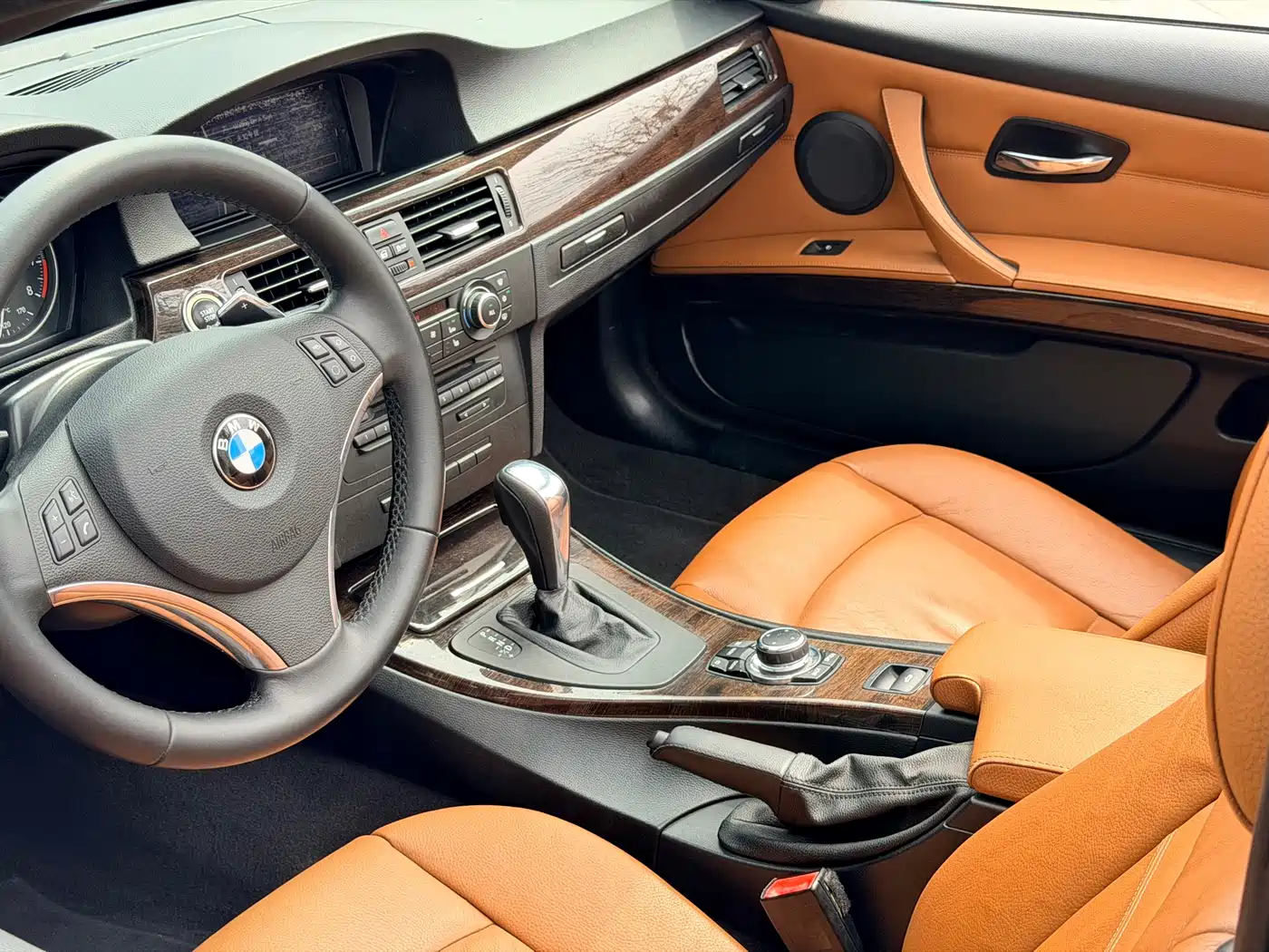 BMW 3 Series (Import) 2011 330i Convertible Coupe фото 7