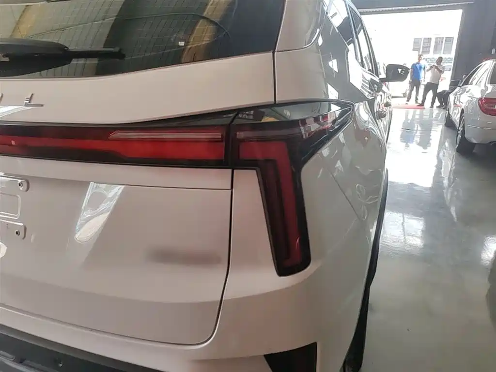 Sehol X8 PLUS 2023 2023 1.5TGDI DCT Smart Enjoyment Edition (7-seater)