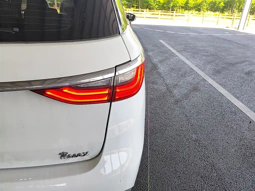 BYD Song MAX 2017 1.5T Auto Smart Connect Premium 7-seater фото 8
