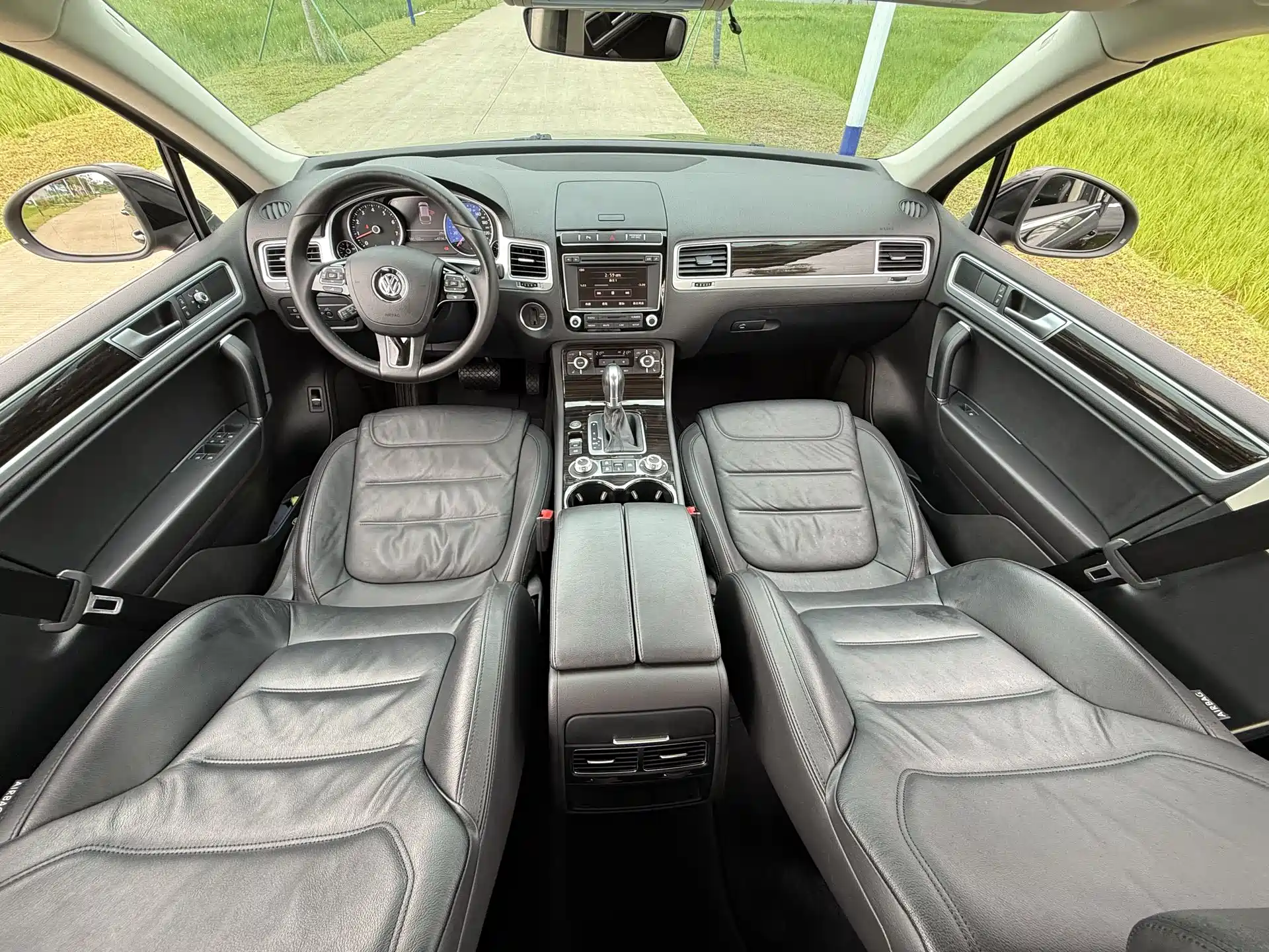 Фото 17 - Volkswagen Touareg