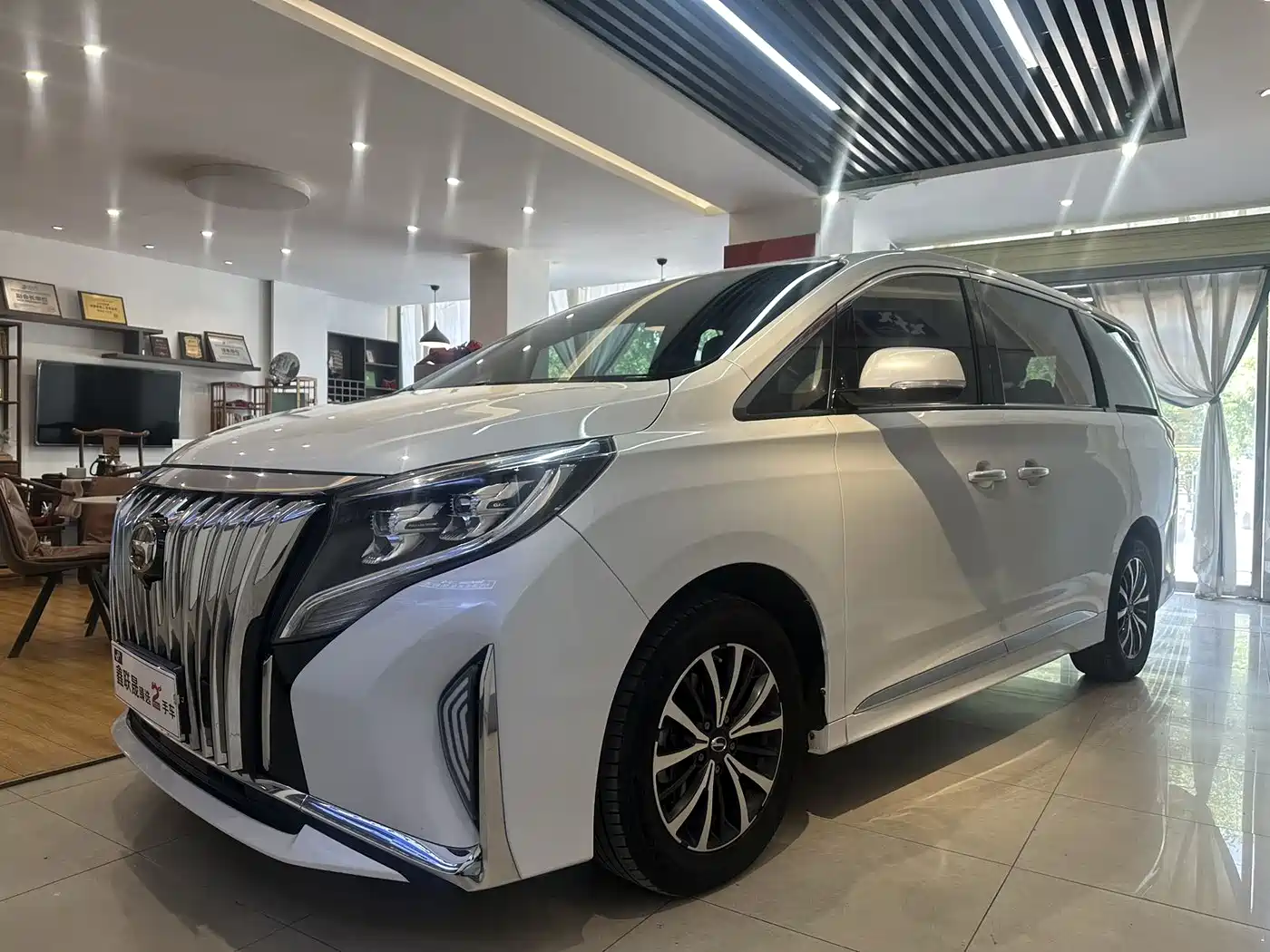 GAC Trumpchi Trumpchi M8 2024 Leadershow Series 390T Luxury Edition