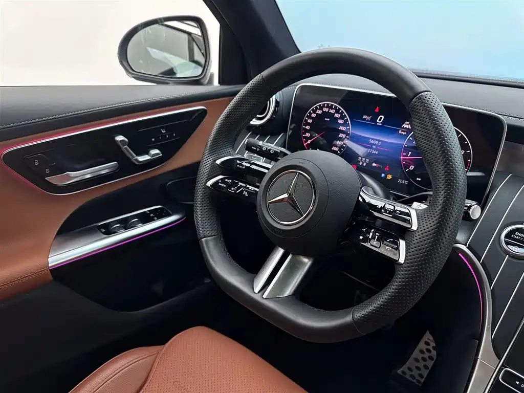 Mercedes-Benz GLC 2024 GLC 300 L 4MATIC Dynamic 7-seater фото 10