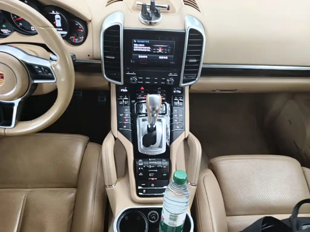 Фото 13 - Porsche Cayenne