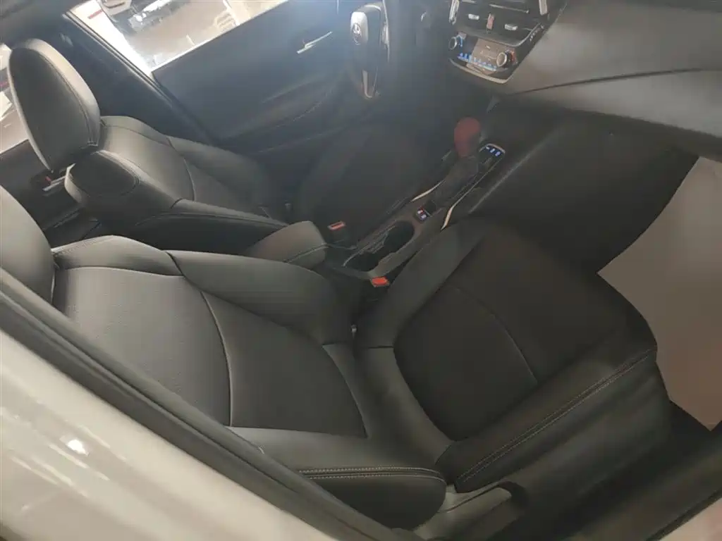 Toyota Corolla 2021 1.2T S-CVT Elite PLUS Edition фото 25