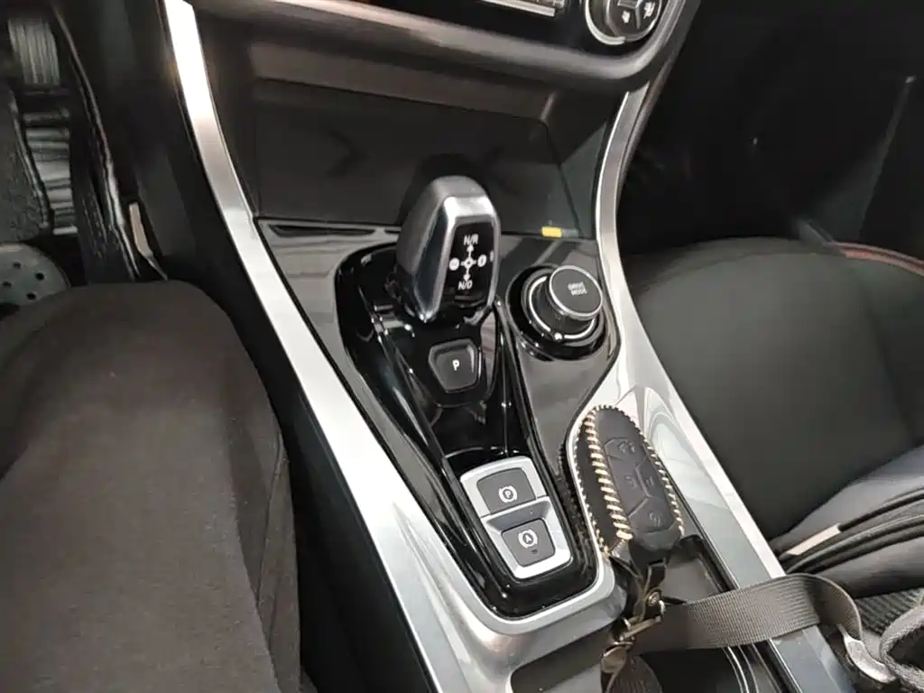 Lynk & Co 01 2017 2.0T AWD Pro фото 14