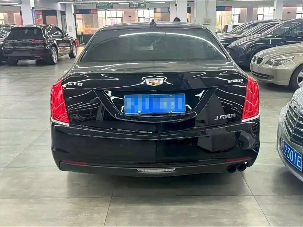 Cadillac CT6 2016 28T Leading фото 9