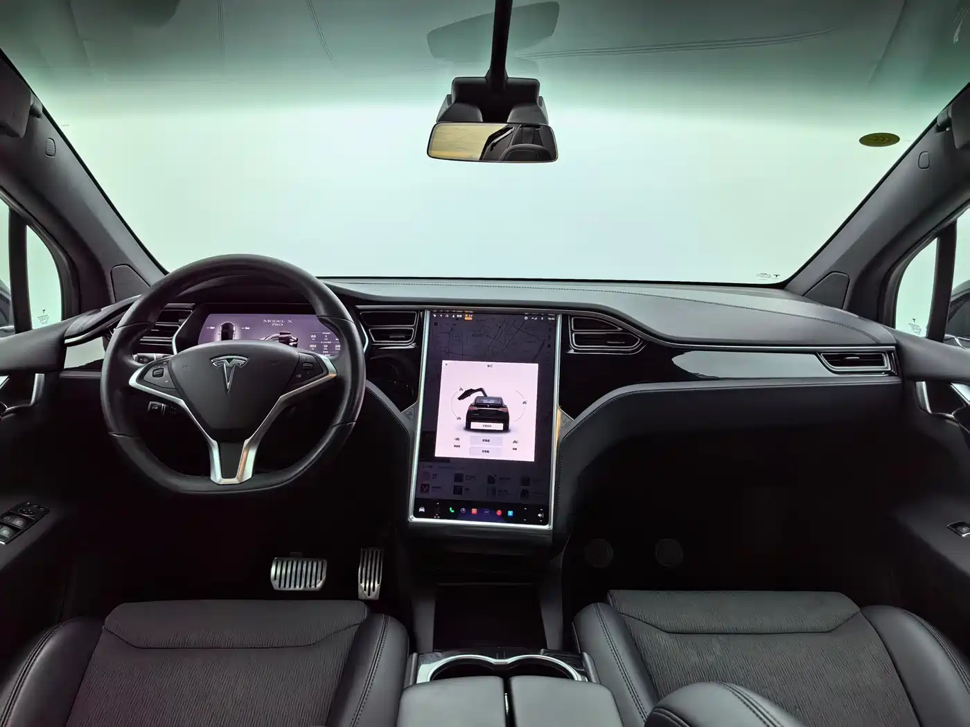 TESLA MODEL X