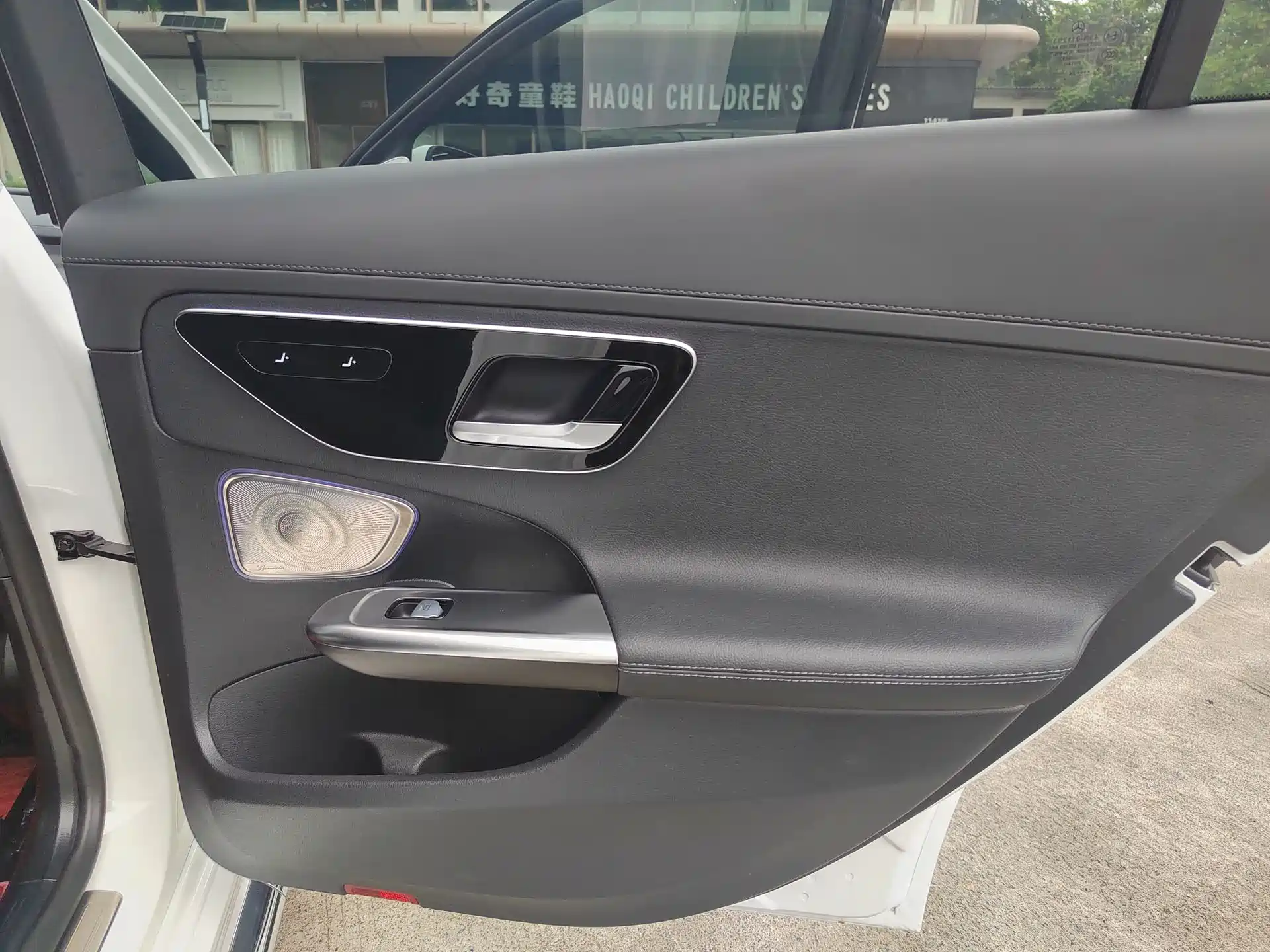 Фото 25 - Mercedes-Benz C-Class