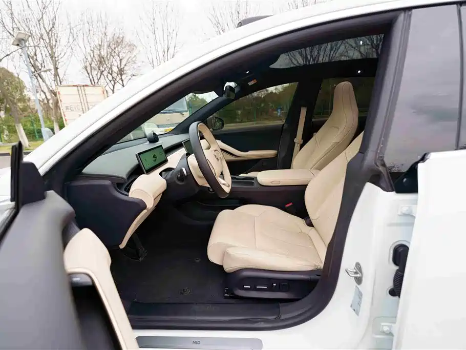 NIO NIO ET5T