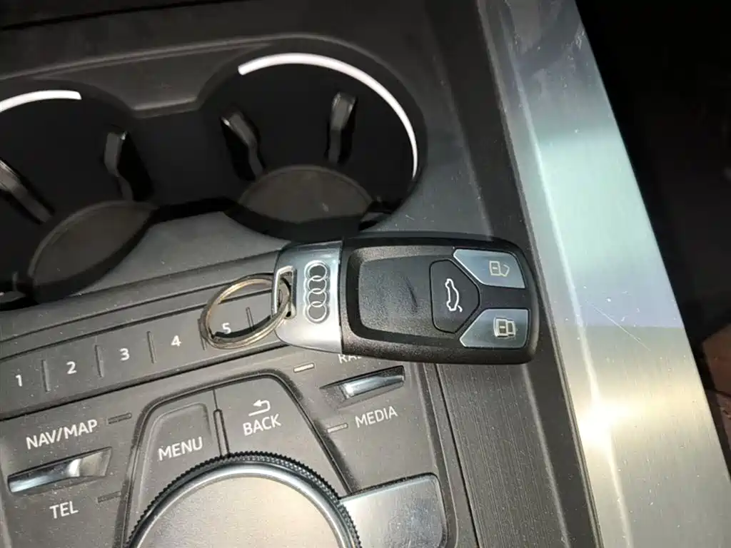 Audi A4L 2019 40 TFSI Fashion (China V) фото 9