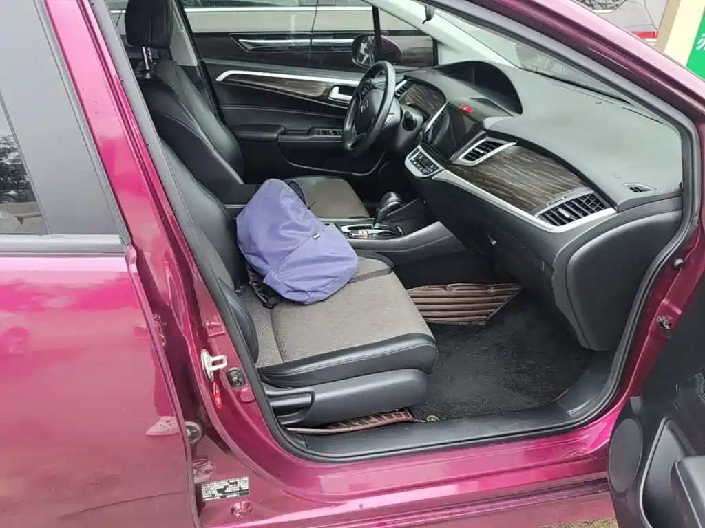 Honda Jade 2019 2017 1.8L Automatic Comfort Edition 5-seater