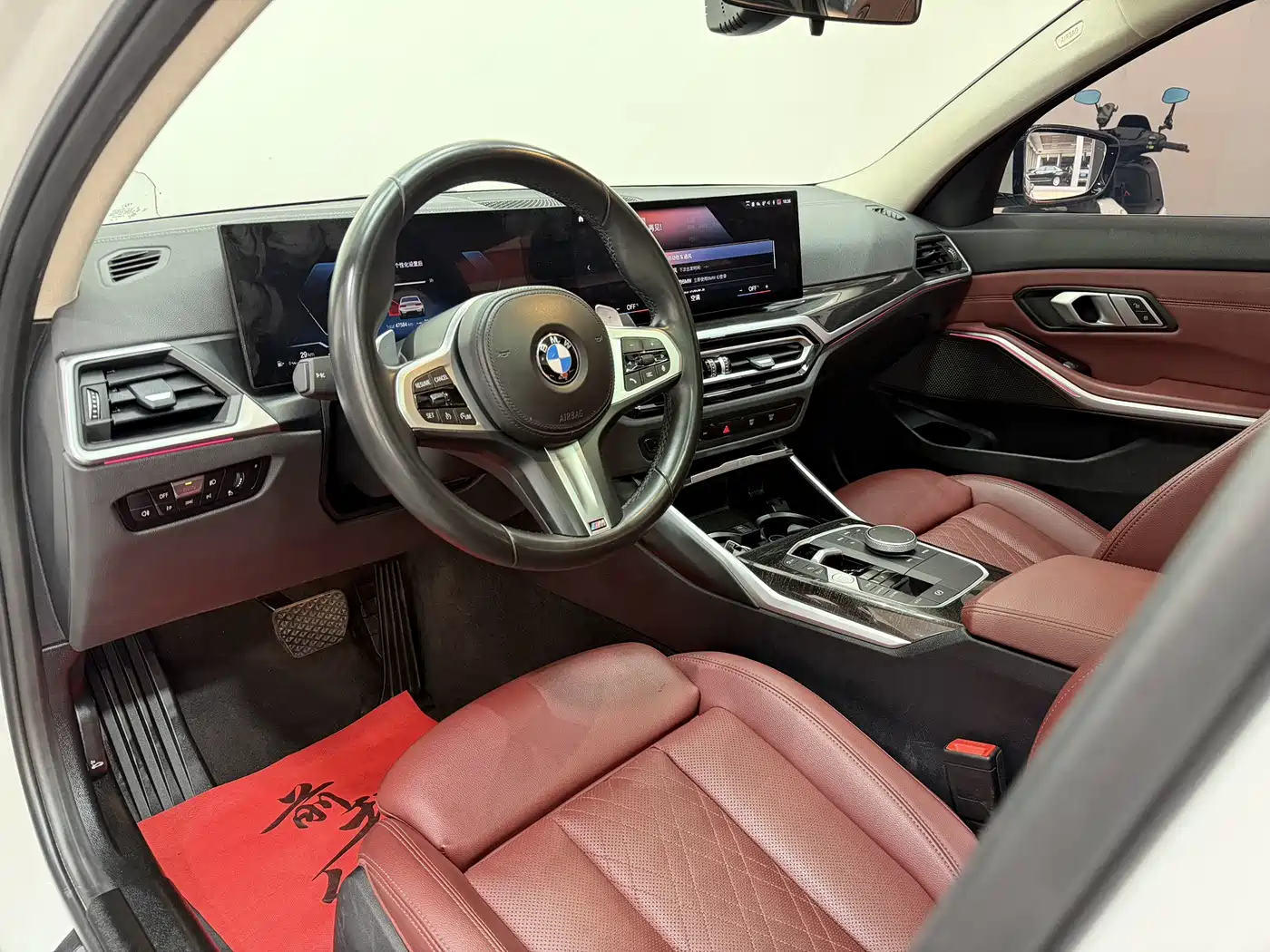 BMW 3 Series 2023 325Li M Sport Package фото 10