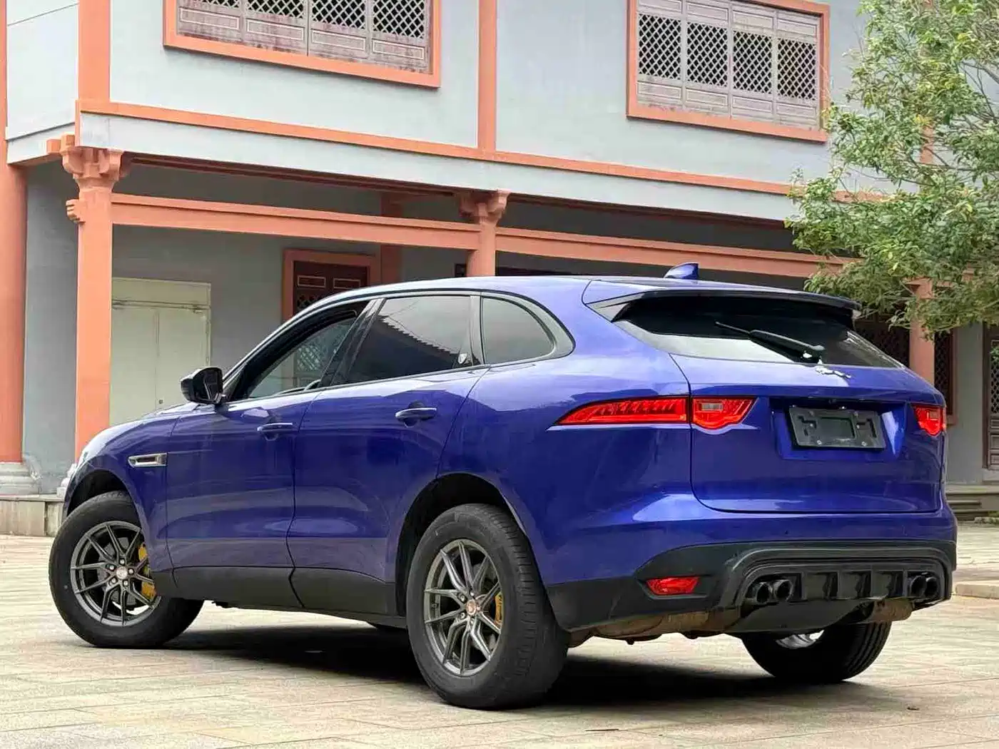 Jaguar F-PACE 2018 2018 2.0T 4WD Urban Premium Edition