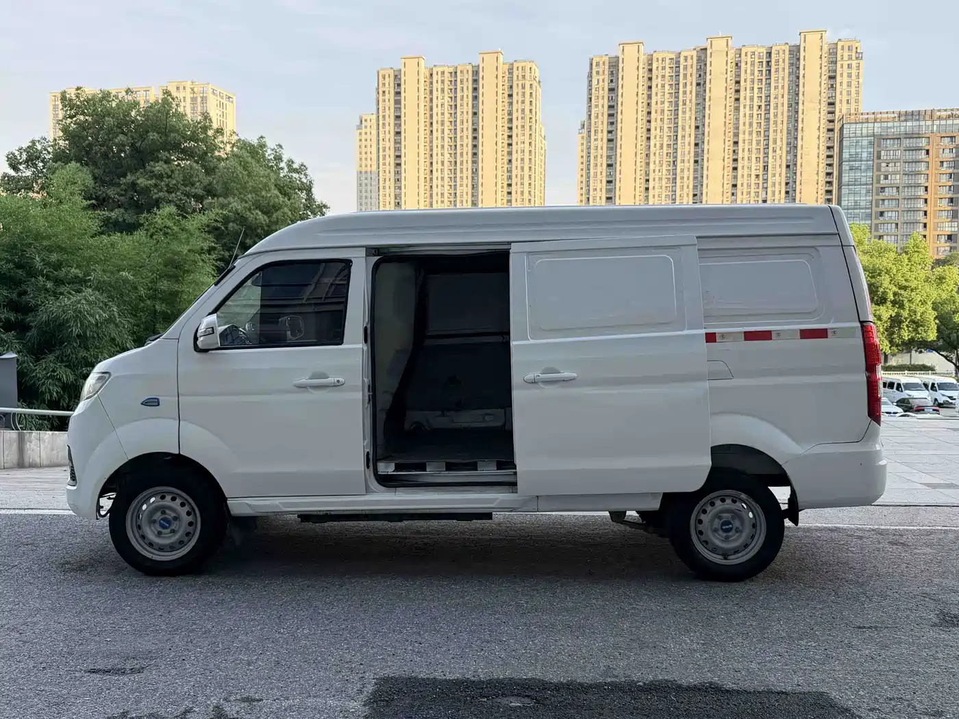 SRM Xinyuan Good Luck No.1 2023 2022 Voyage Edition