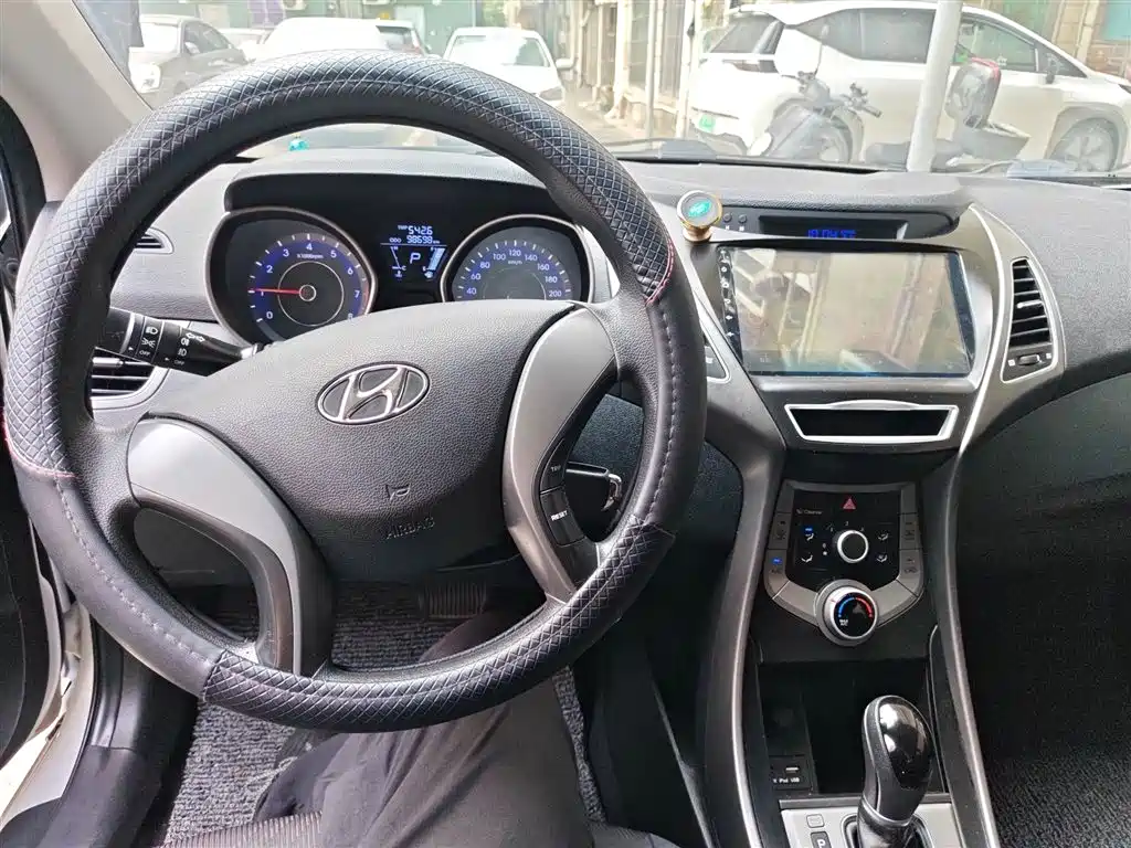 Hyundai Langdong 2016 1.6L Automatic Smart Edition фото 13