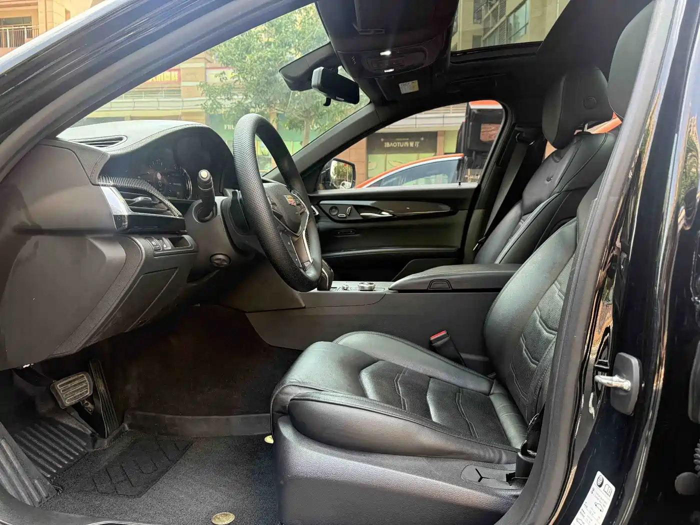 Cadillac CT6 2019 28T Leading Sport Model фото 9