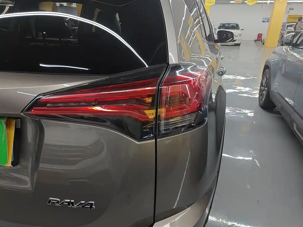 Toyota RAV4 Rongfang 2016 2.0L CVT 2WD Smart (China V) фото 24