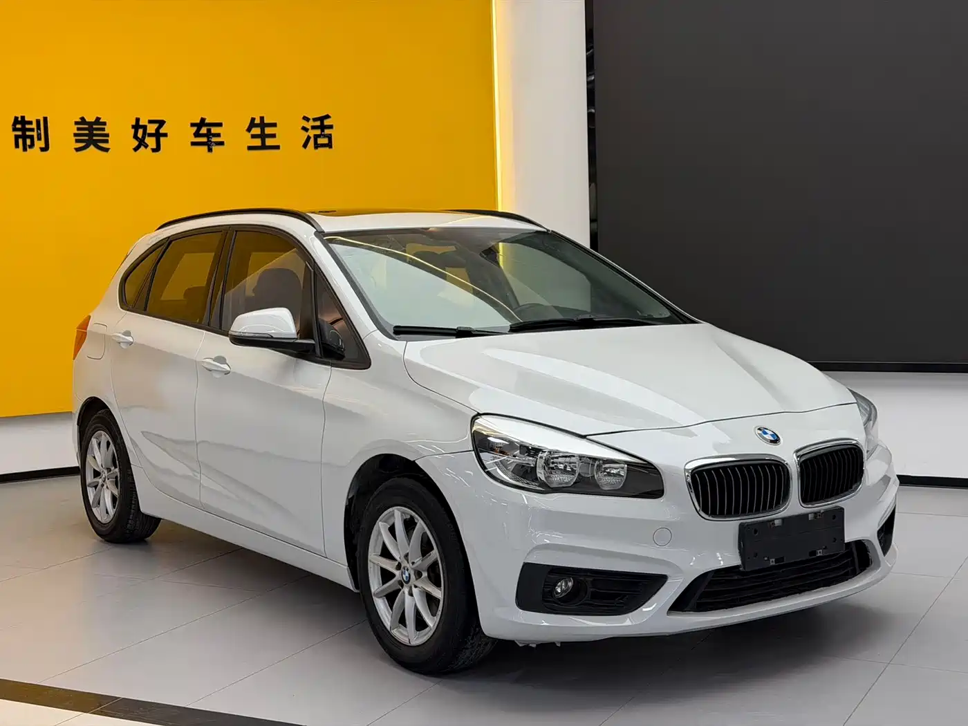 BMW 2 Series Touring 2016 2016 218i Fashion Model