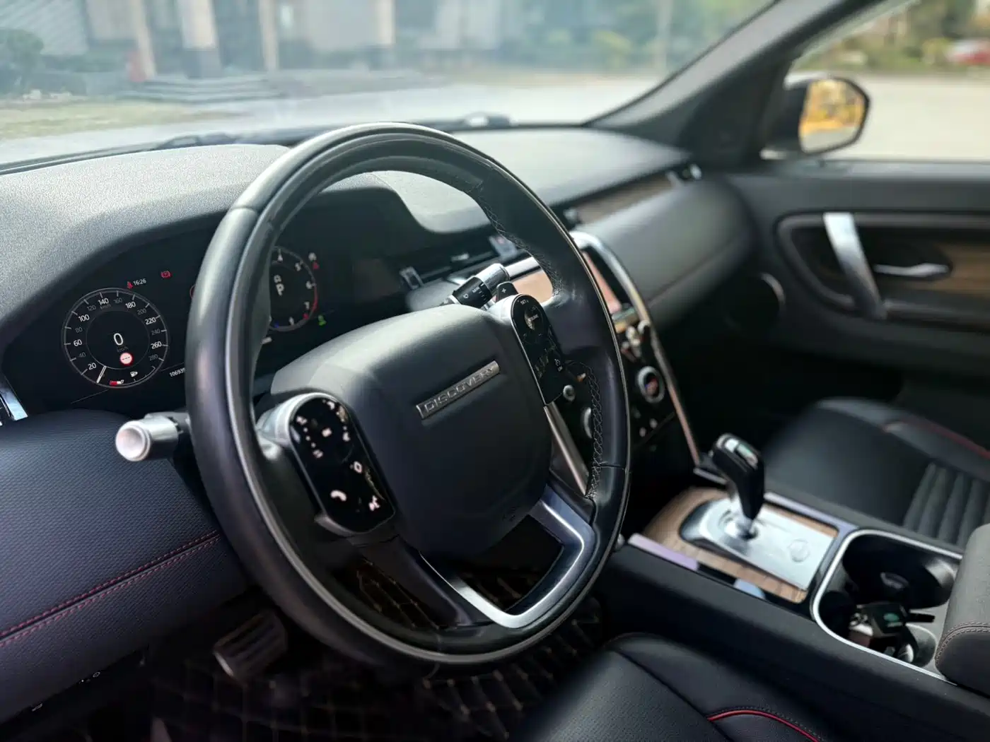 Фото 6 - Land Rover Discovery Sport