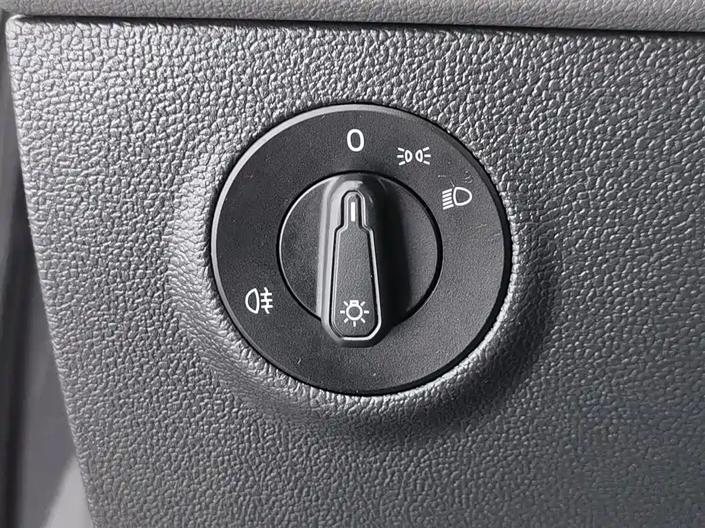 Volkswagen Tharu 2021 Model 280TSI 2WD Trend Edition фото 21