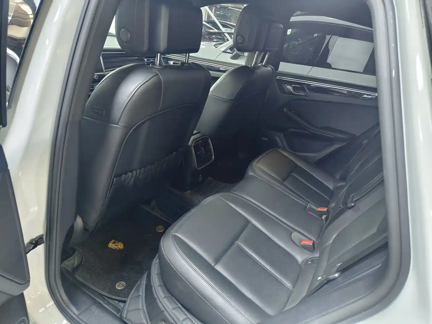 Porsche Macan 2022 Macan 2.0T фото 8