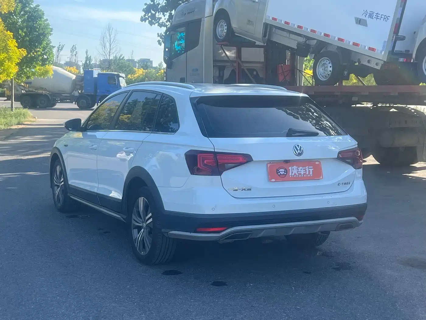 Volkswagen C-TREK 2018 1.5L Auto Fashion Edition фото 3