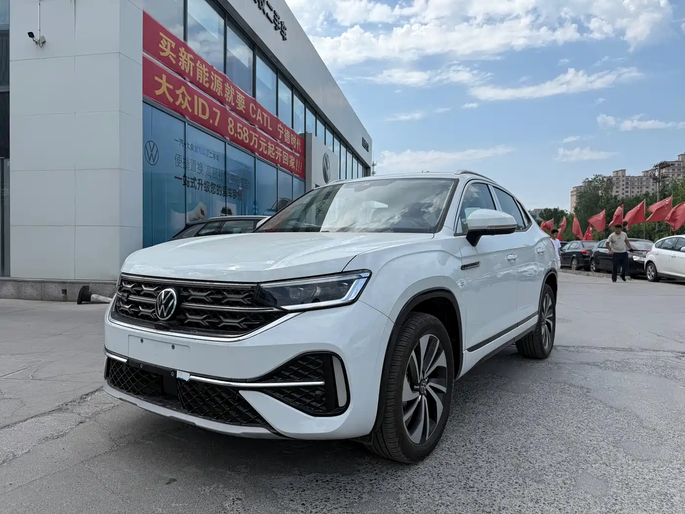 Volkswagen Tayron X 2024 330TSI 2WD Premium High-Performance Edition