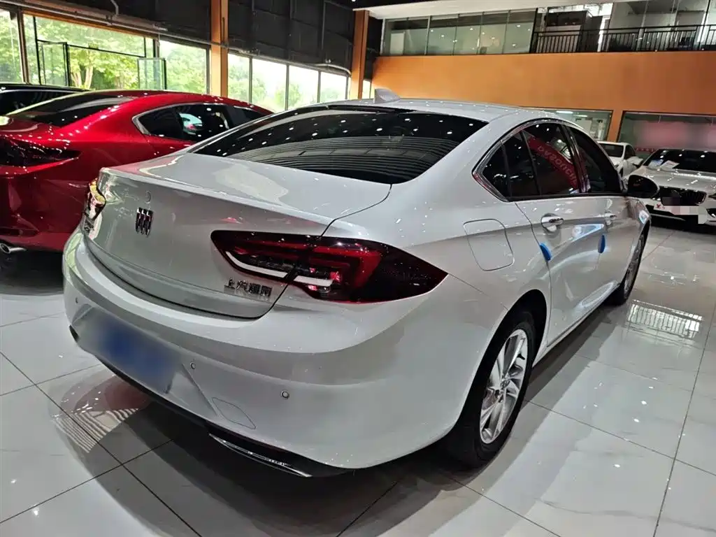 Buick Regal 2024 25T Ultra Comfort Edition фото 10